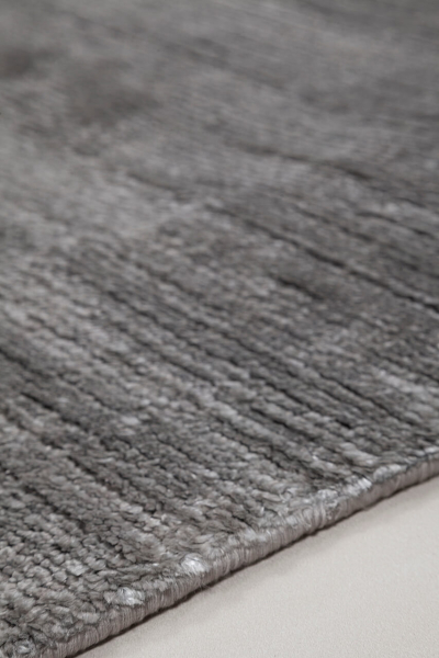 Aura Amini Carpets