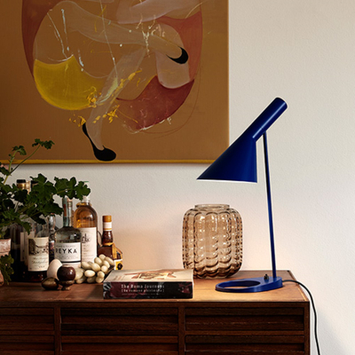 AJ Table Louis Poulsen