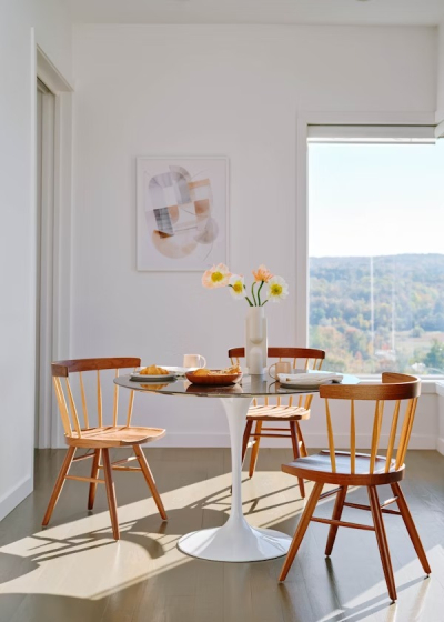 Saarinen Round Knoll