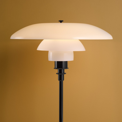 PH 3½-2½ Glass Table Louis Poulsen